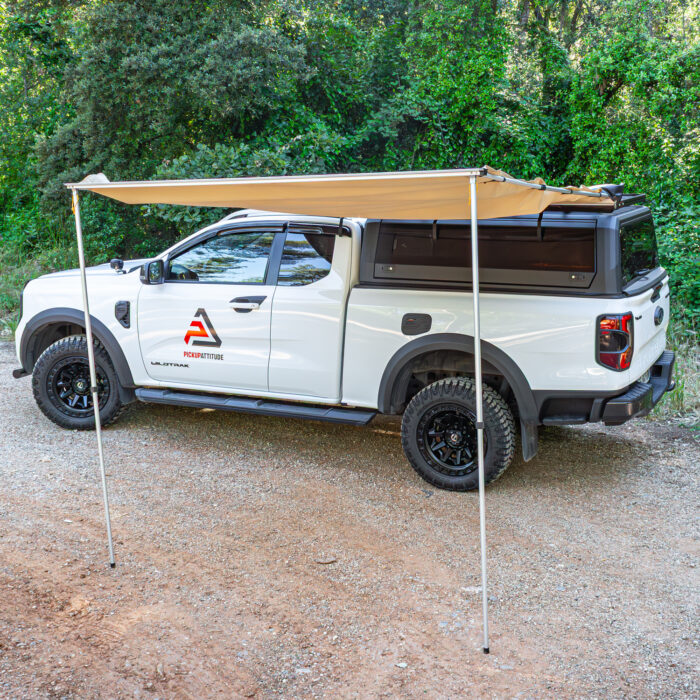 Pickup Attitude Auvent Universel Atsa2525 Wildtrak Vue Trois Quart. Auvent Universel Atsa2525 Wildtrak Vue Trois Quart.