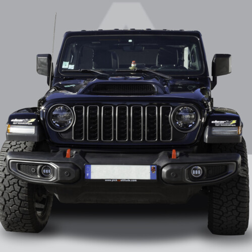 Pickup Attitude Calandre Jeep Wrangler Jl. Calandre Jeep Wrangler Jl.