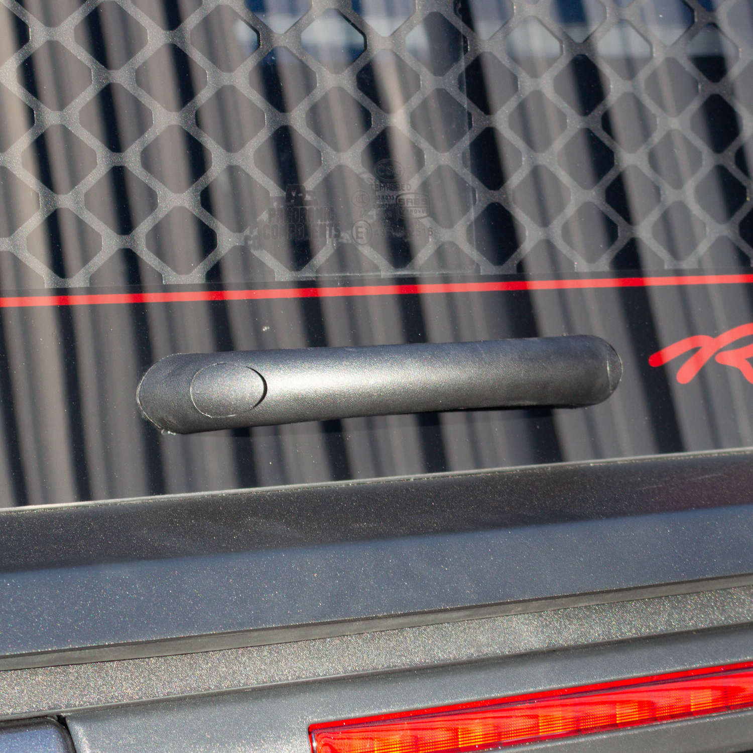 Hardtop Rhinoman X-treme Ford (f6-rh-ht1xtr-n) Poignée. Hardtop Rhinoman X-treme Ford (f6-rh-ht1xtr-n) Poignée.