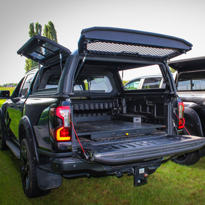 Pickup Attitude Hardtop Rhinoman X-treme Ford F6, Ouvrants Latéraux. Hardtop Rhinoman X-treme Ford F6, Ouvrants Latéraux.