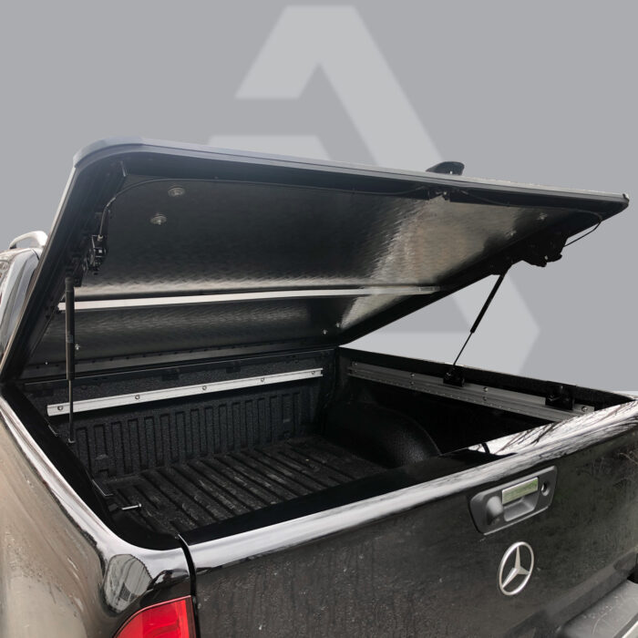 Pickup Attitude Couvre Benne Alu Mercedes Classe X Trois Quart Gauche (mcd-alu-n) Couvre Benne Alu Mercedes Classe X Trois Quart Gauche (mcd-alu-n)