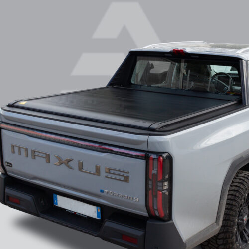 rideau coulissant Maxus fermé trois quart (MET9-RC1).