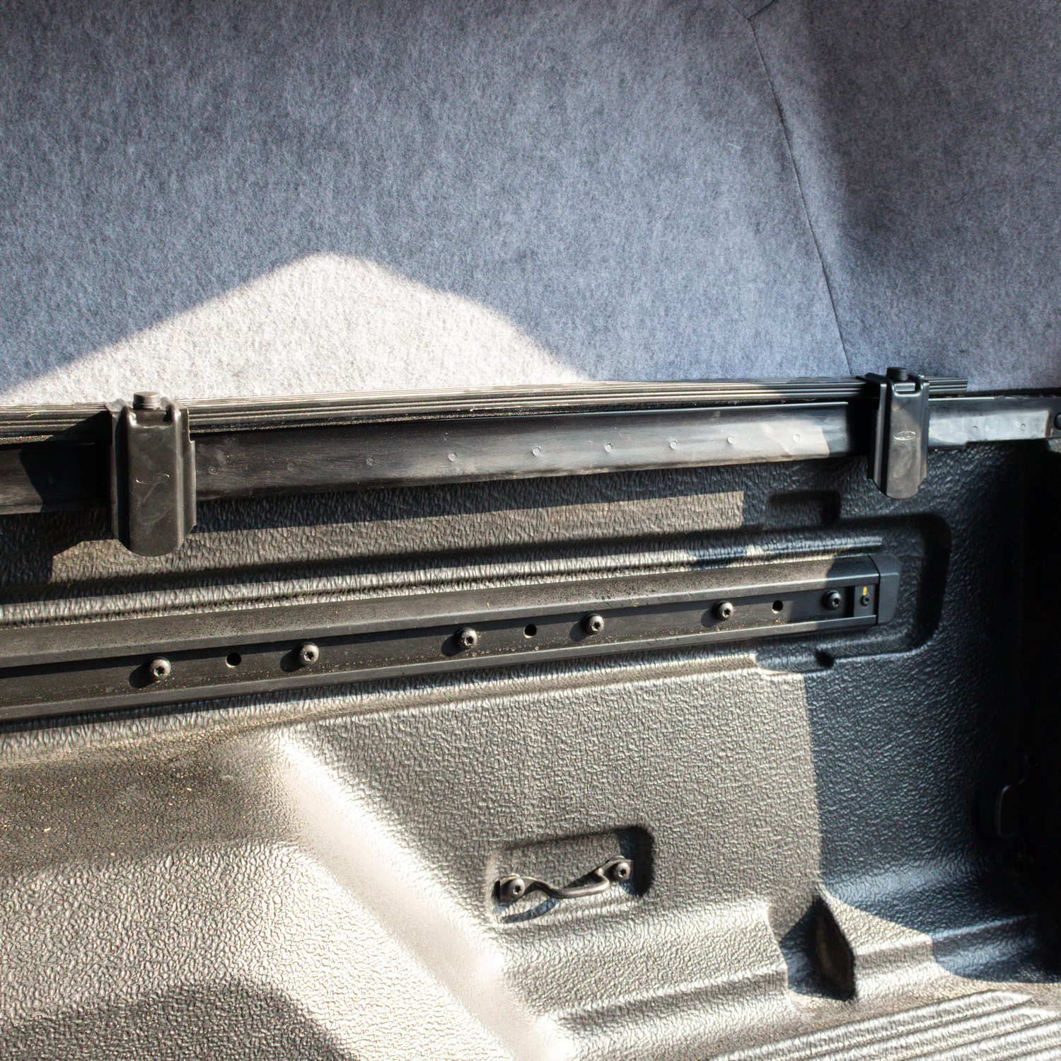 Hard Top Non Vitré Trois Quart (f3-ht2nvc) Pince De Fixation Générale. Hard Top Non Vitré Trois Quart (f3-ht2nvc) Pince De Fixation Générale.