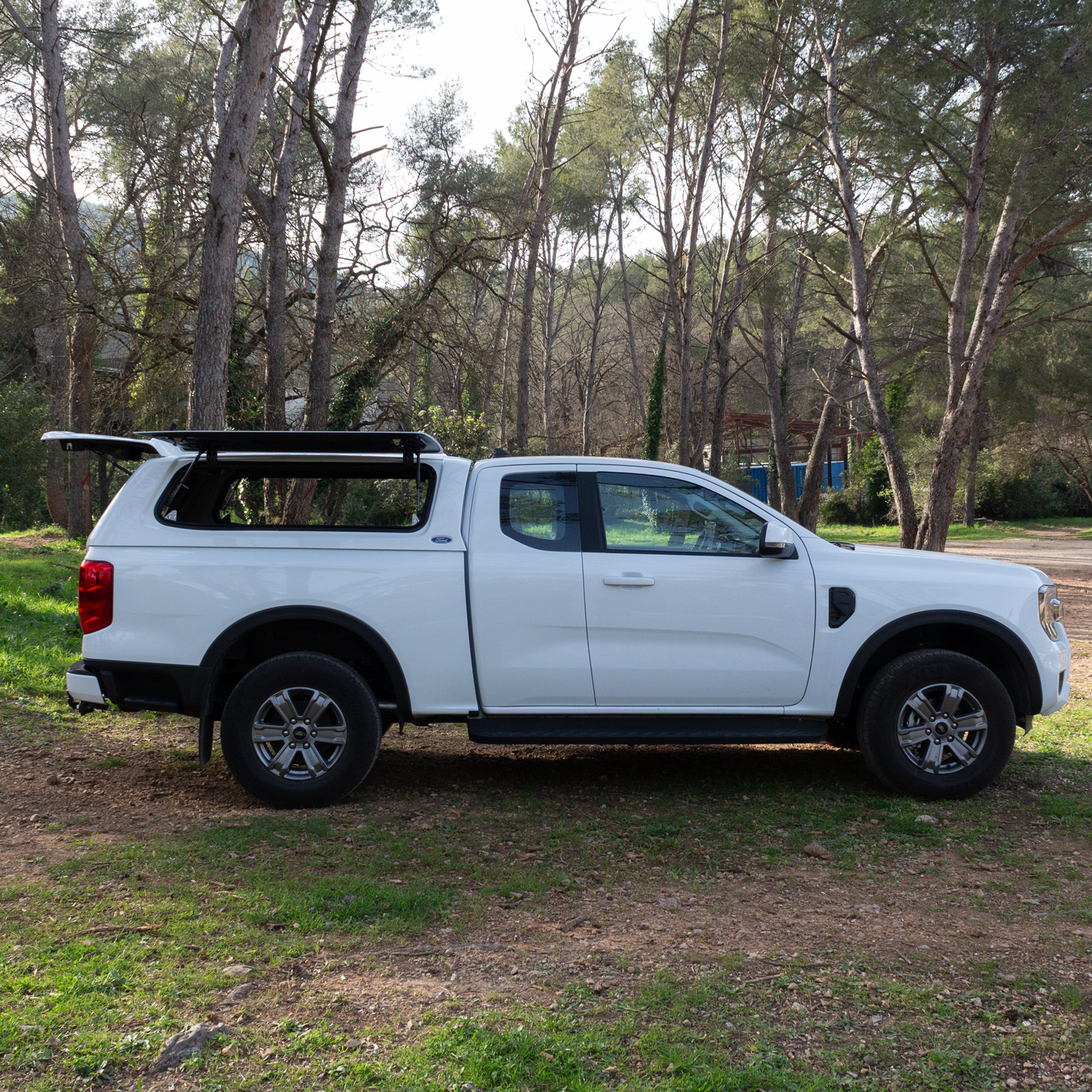 Hardtop Workfleet Blanc Glacier (f6-ak-ht1wf-7vta) Vue Profil - Pickup Attitude Pickup Attitude Hardtop Workfleet Blanc Glacier (f6-ak-ht1wf-7vta) Vue Profil Hardtop Workfleet Blanc Glacier (f6-ak-ht1wf-7vta) Vue Profil