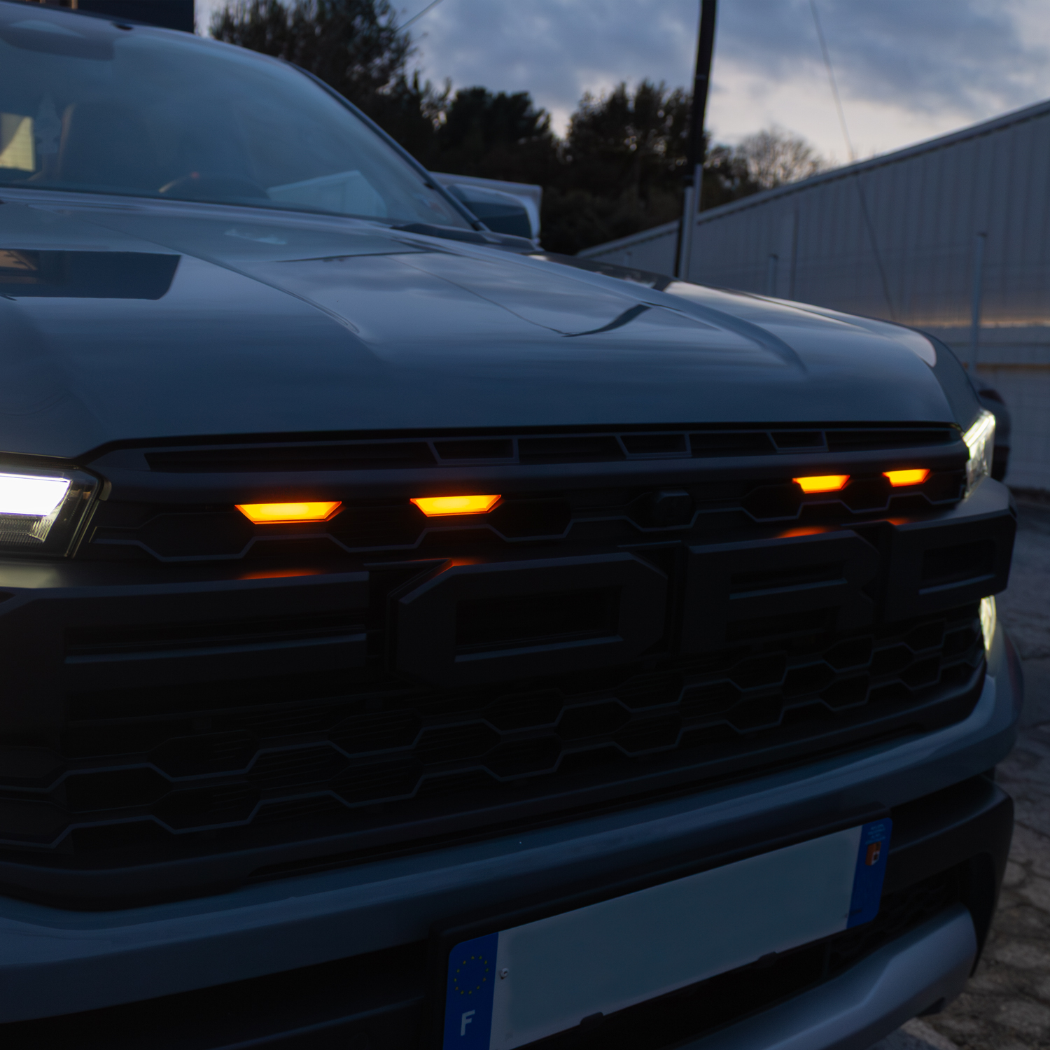 Kit De Quatre Led Orange Pour Calandre D'origine Raptor P703 2023+ (f6r-lights) - Pickup Attitude Pickup Attitude Kit De Quatre Led Orange Pour Calandre D'origine Raptor P703 2023+ (f6r-lights) Kit De Quatre Led Orange Pour Calandre D'origine Raptor P703 2023+ (f6r-lights)