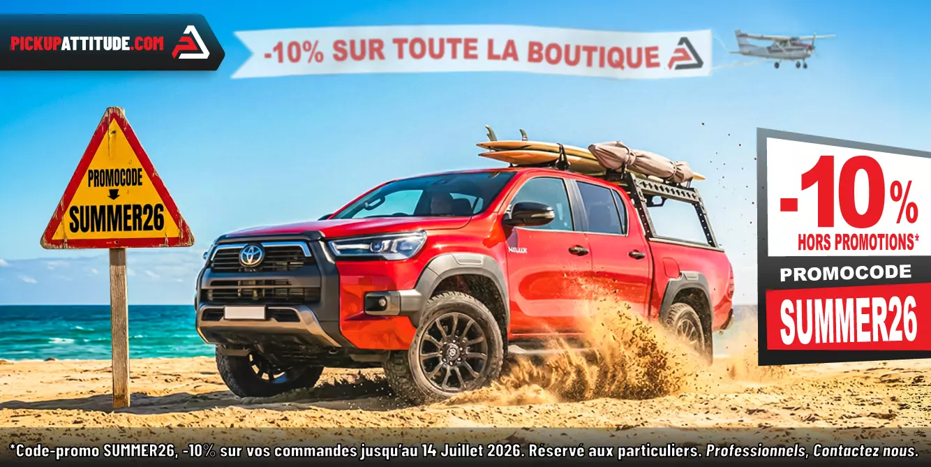 Banniere-summer- - Pickup Attitude Pickup Attitude Banniere-summer- Pubicité: Camion Pickup Rouge Sur Plage Avec Surf Et Panneau -10% Sur Toute La Boutique Promo Code Summer26.